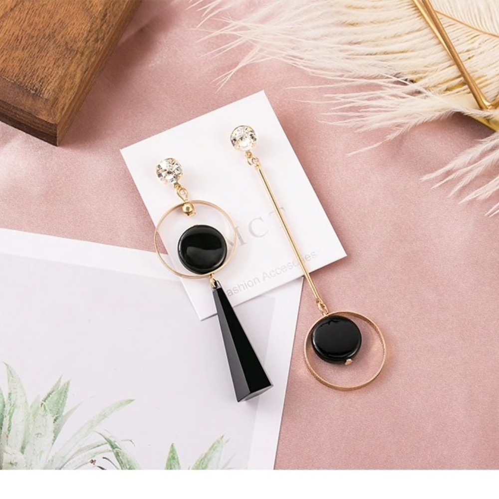 New Ivonne Destination Gold Fashion Earrings